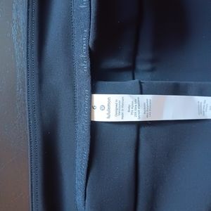 Lululemon black slacks size 6